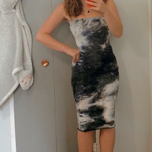 💜Black/white/navy midi bodycon dress.